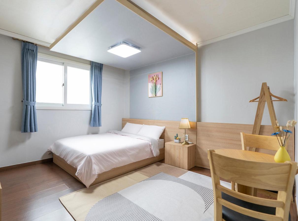 Ellui Hotel Jeju Esterno foto