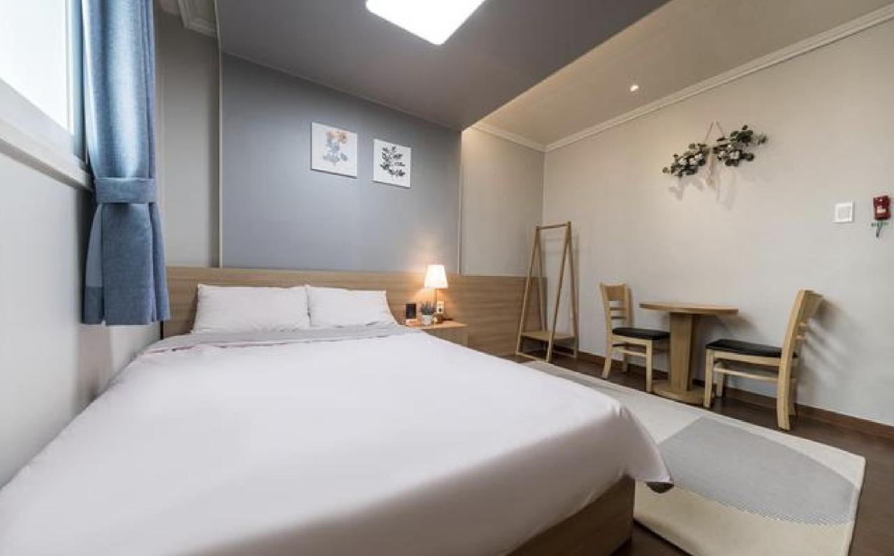 Ellui Hotel Jeju Esterno foto